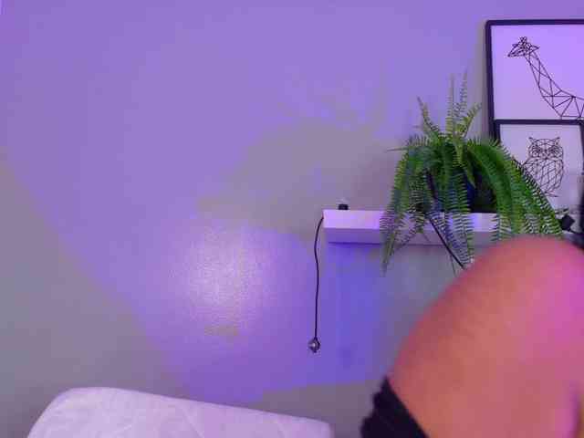 Kendalmiller webcam