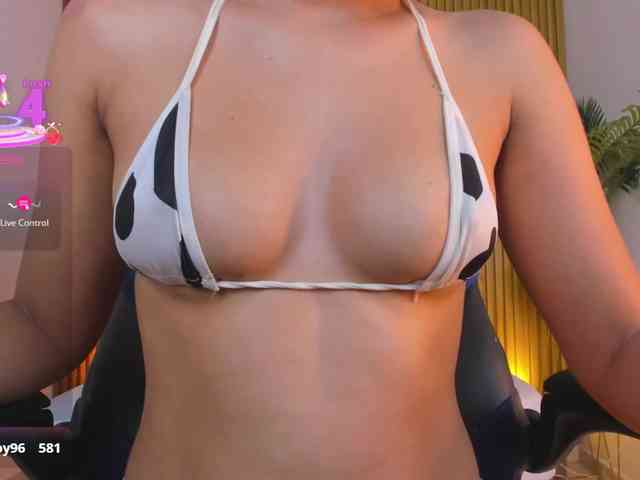 kira-rodriguez webcam