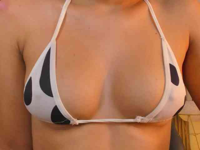 kira-rodriguez webcam
