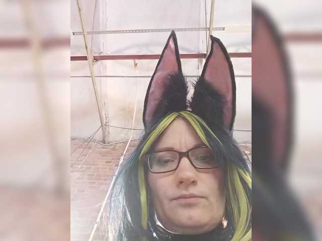 Lintu1 — Hello friend,welcome to my channel!Accepting any tips for support stream, thnx)