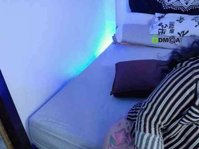 FelicityBrigitte webcam