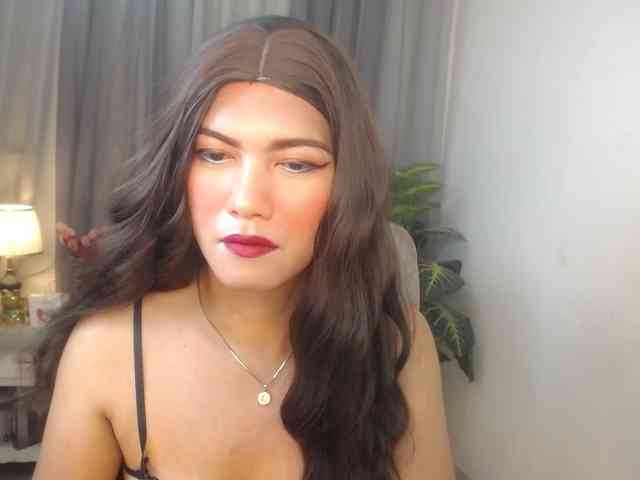 Queensabbyvee Live Webcam on BongaCams