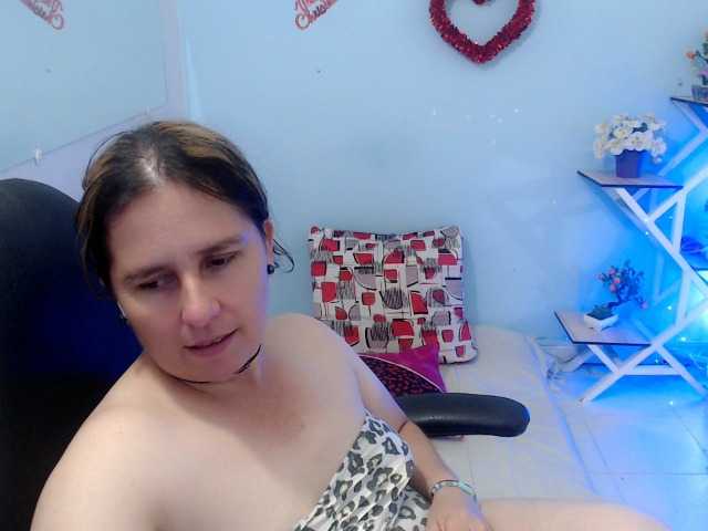 victoria-jones webcam