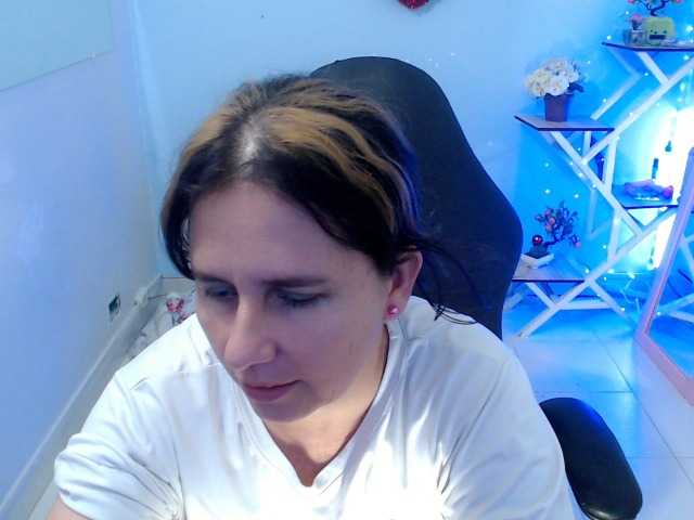 victoria-jones from BongaCams is Freechat