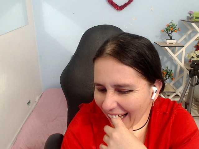 victoria-jones webcam bongacams model stream image