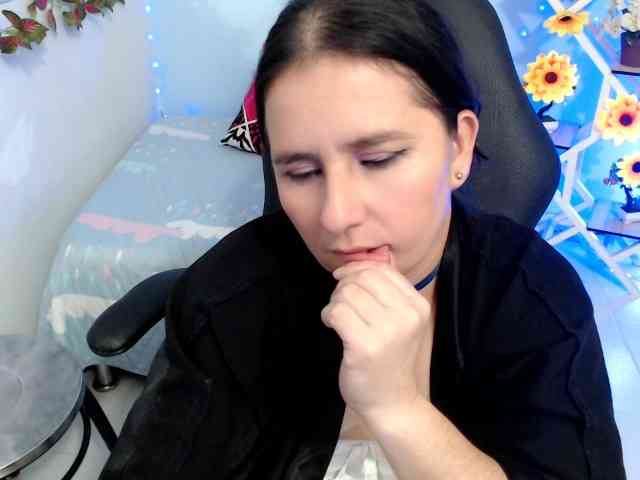 victoria-jones webcam