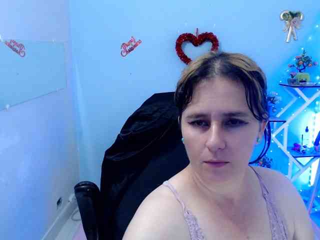 victoria-jones webcam