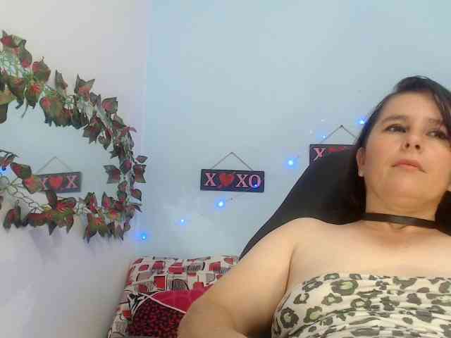 victoria-jones webcam