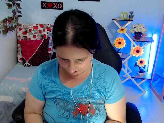 victoria-jones webcam