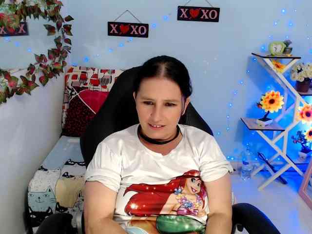 victoria-jones webcam