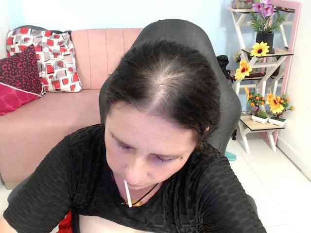victoria-jones webcam
