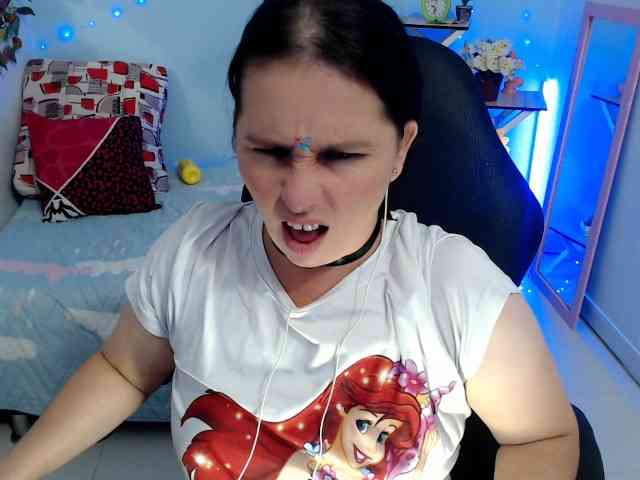 victoria-jones webcam