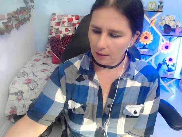 victoria-jones webcam