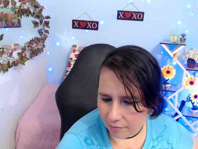 victoria-jones webcam