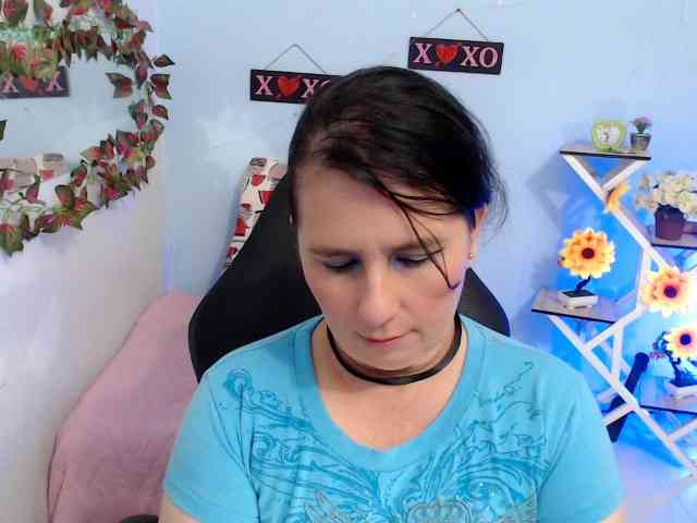 victoria-jones webcam