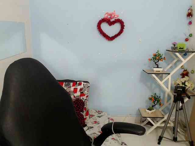 victoria-jones webcam