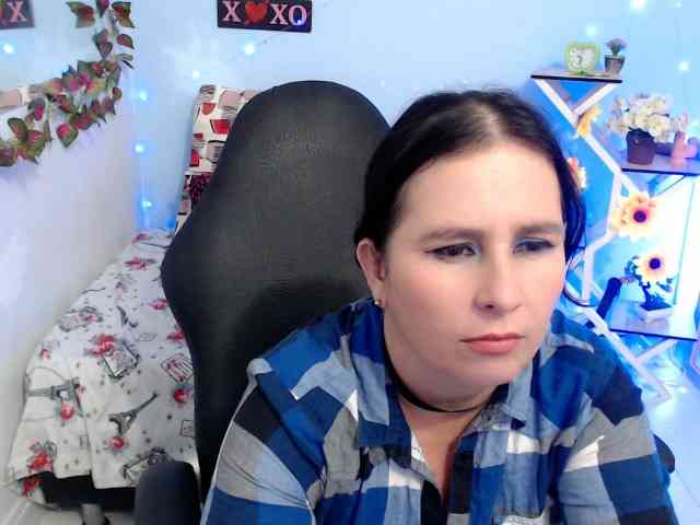 victoria-jones webcam