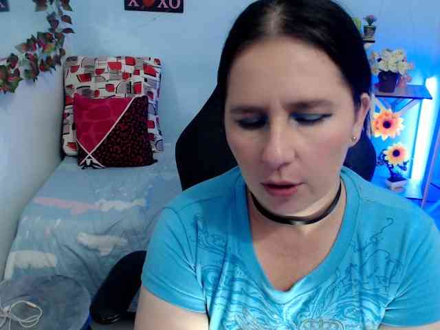 victoria-jones webcam
