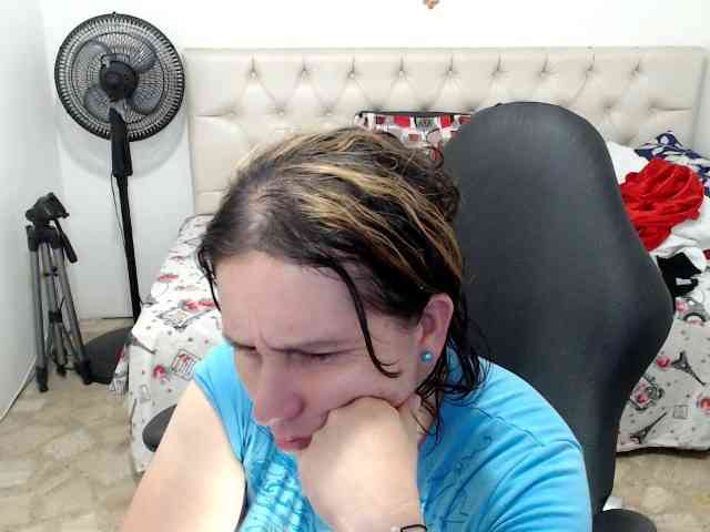 victoria-jones webcam