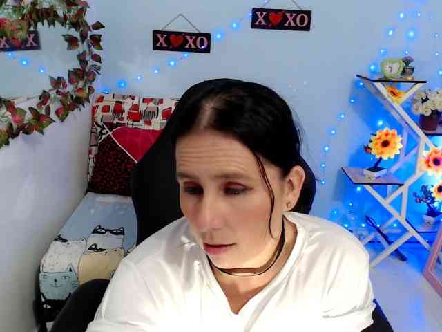 victoria-jones webcam