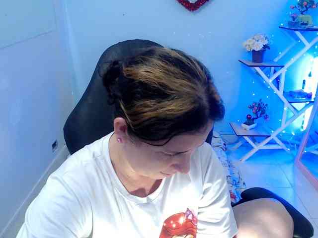 victoria-jones webcam