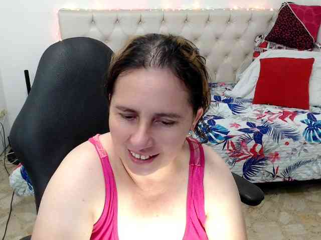 victoria-jones webcam