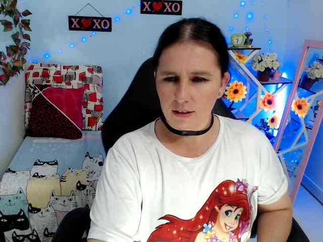 victoria-jones webcam