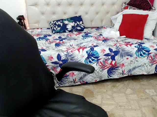 victoria-jones victoria-jones