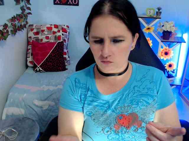 victoria-jones webcam