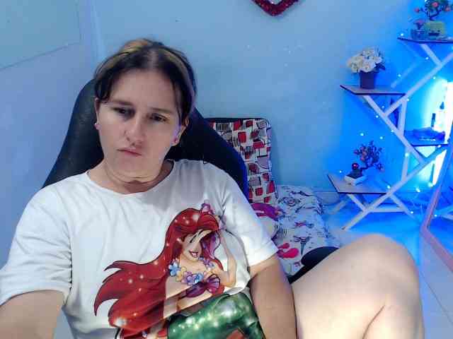 victoria-jones webcam