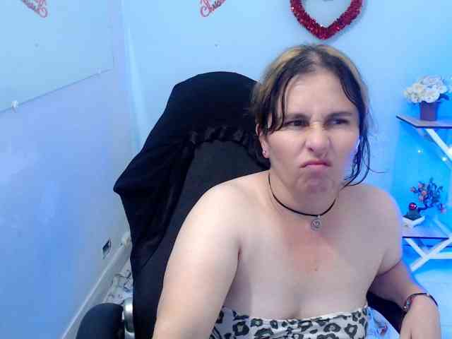 victoria-jones webcam