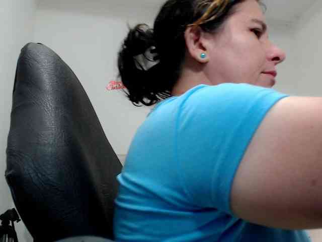 victoria-jones victoria-jones