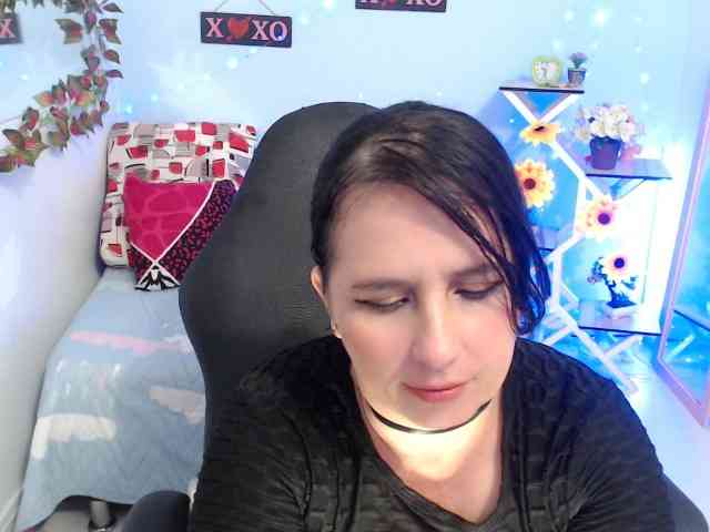victoria-jones webcam