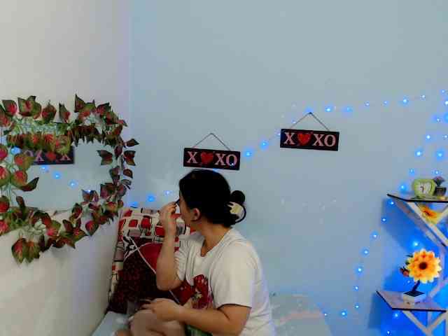 victoria-jones webcam