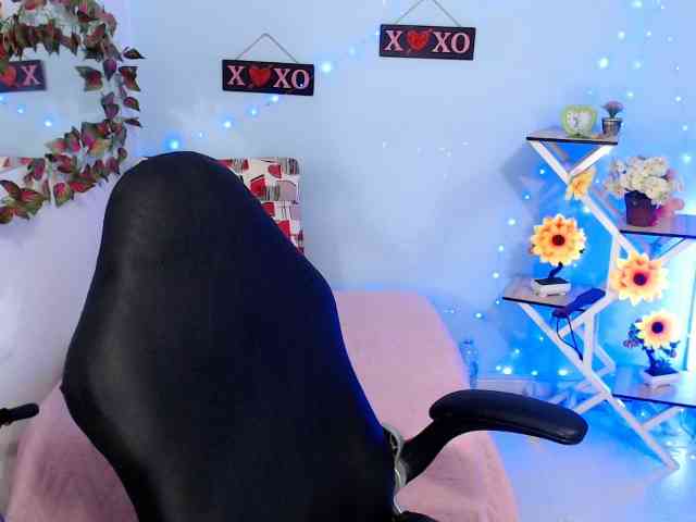 victoria-jones webcam
