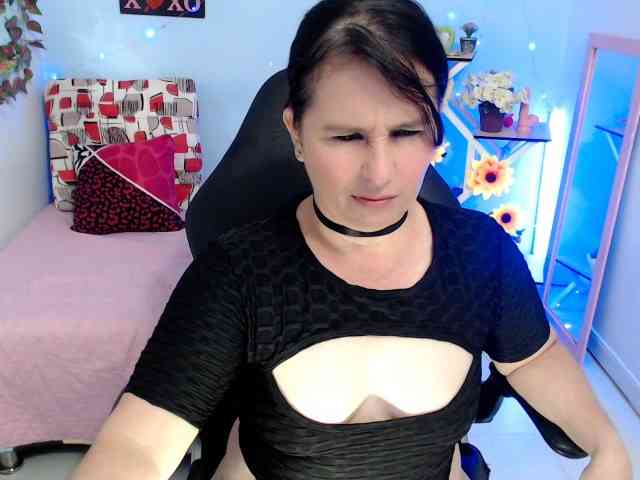 victoria-jones webcam