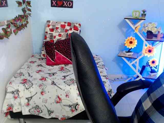victoria-jones webcam