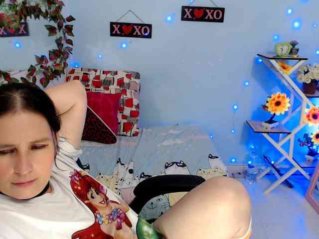 victoria-jones webcam
