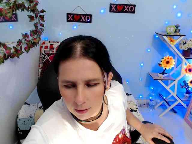 victoria-jones webcam