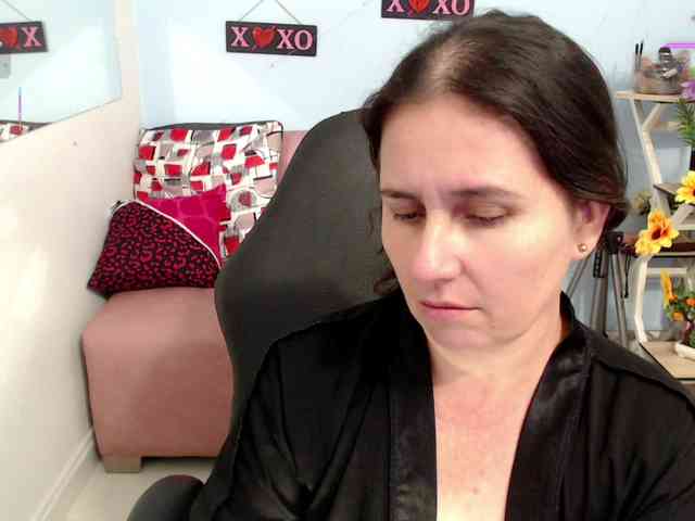 victoria-jones webcam