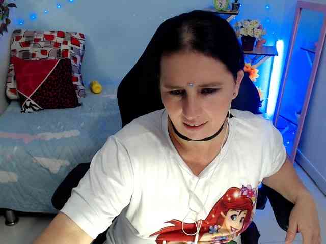 victoria-jones webcam