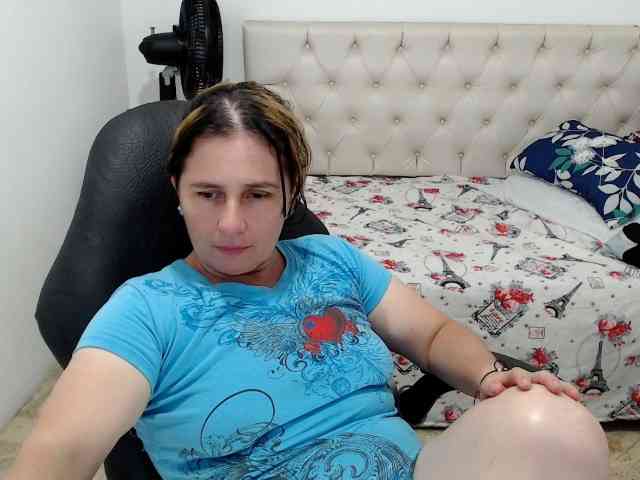 victoria-jones webcam