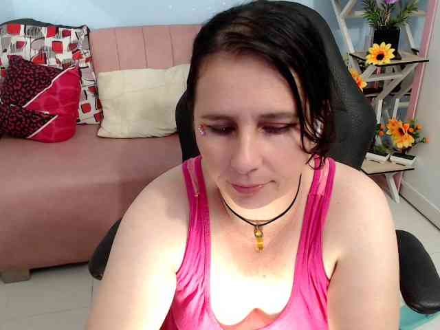 victoria-jones webcam