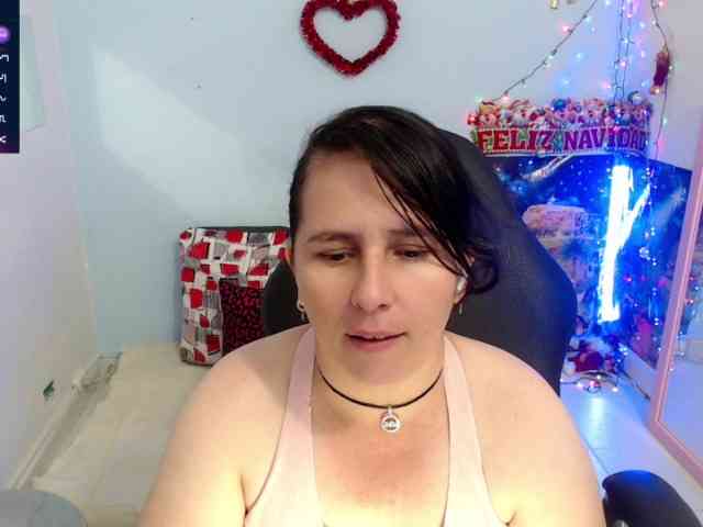 victoria-jones victoria-jones