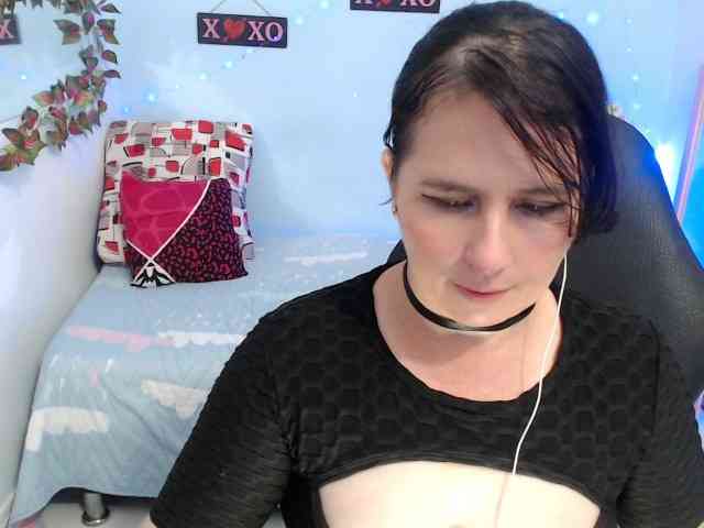 victoria-jones webcam