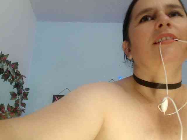 victoria-jones webcam