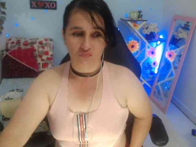 victoria-jones webcam