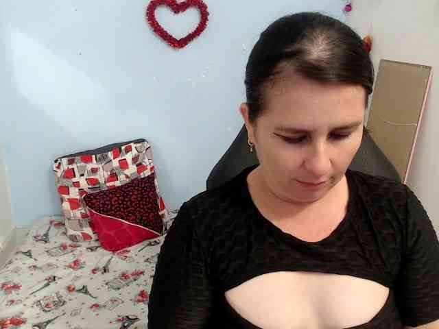 victoria-jones webcam