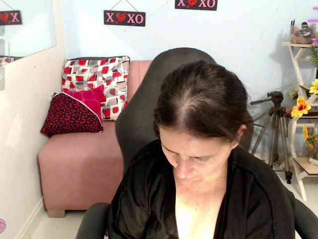 victoria-jones webcam