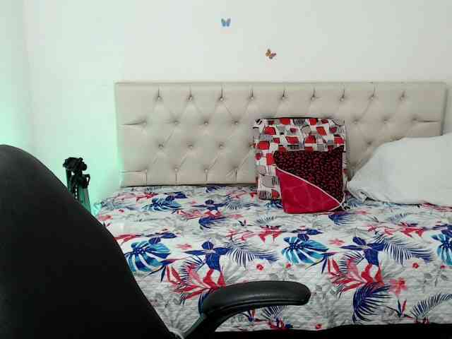 victoria-jones webcam